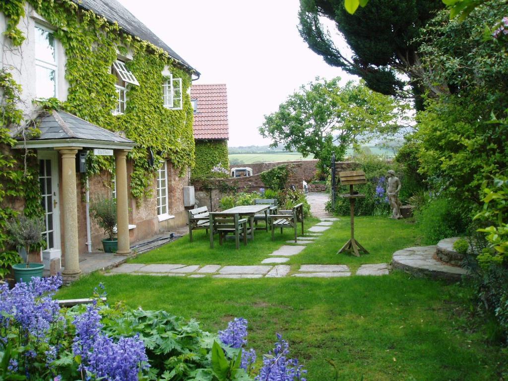Catwell House Acomodação com café da manhã Williton Exterior foto